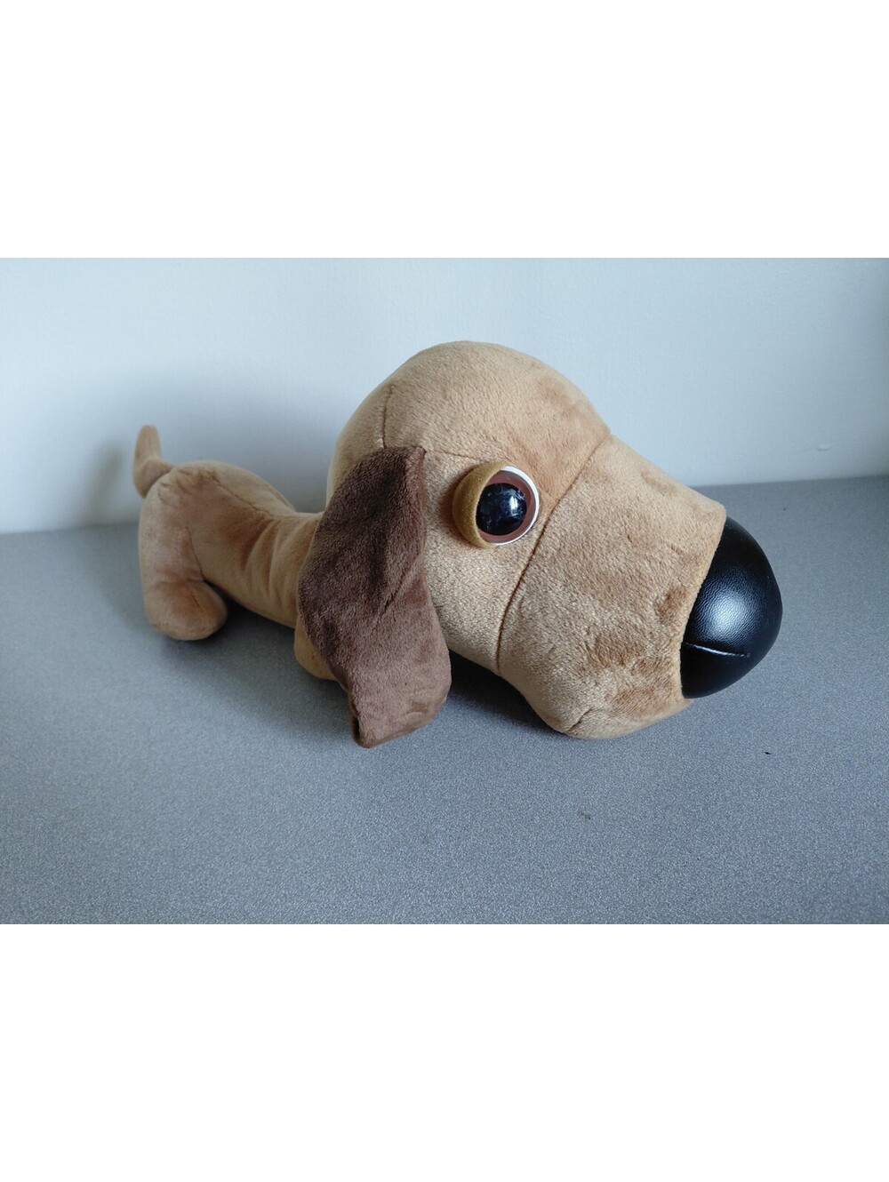 2002 The Dog Artlist Collection Dachshund Big Head Nose 14" Plush